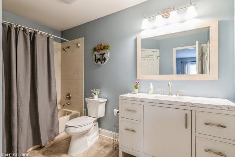 2027 North Charter Point Drive Arlington Heights IL 60004