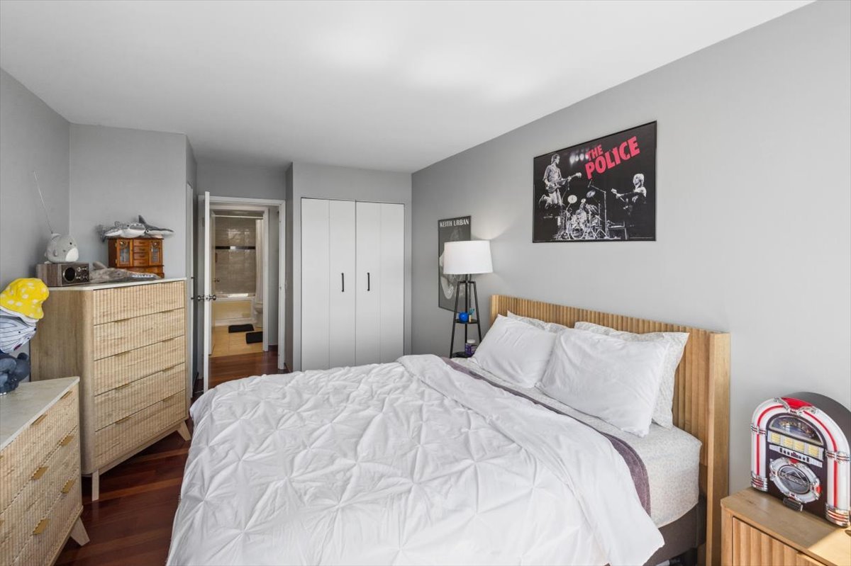 5415 North Sheridan Road Chicago IL 60640