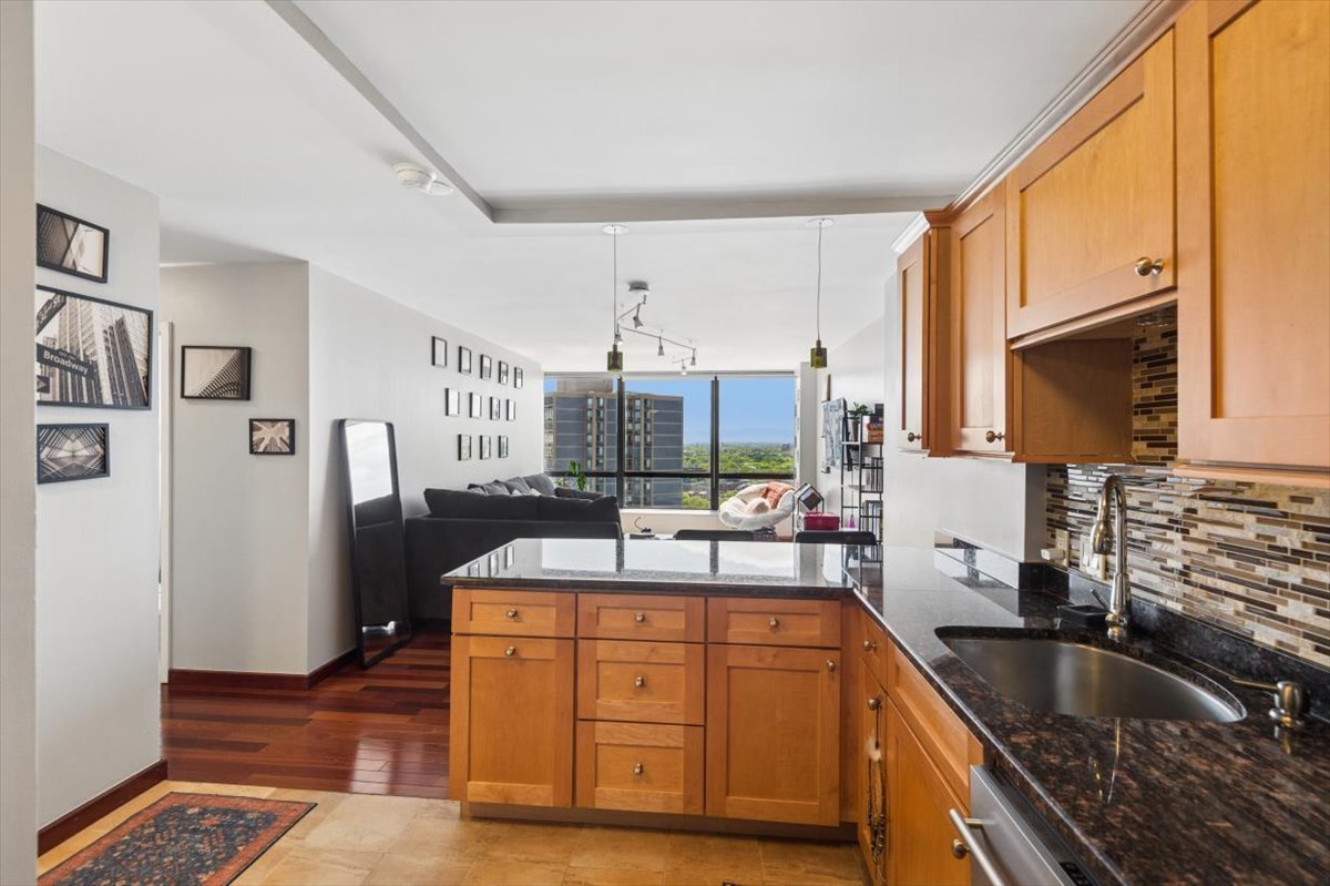 5415 North Sheridan Road Chicago IL 60640