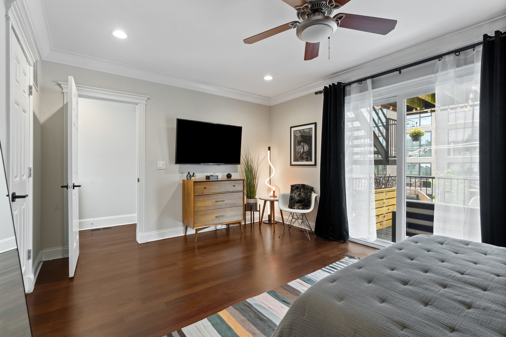 3422 North Bosworth Avenue Chicago IL 60657