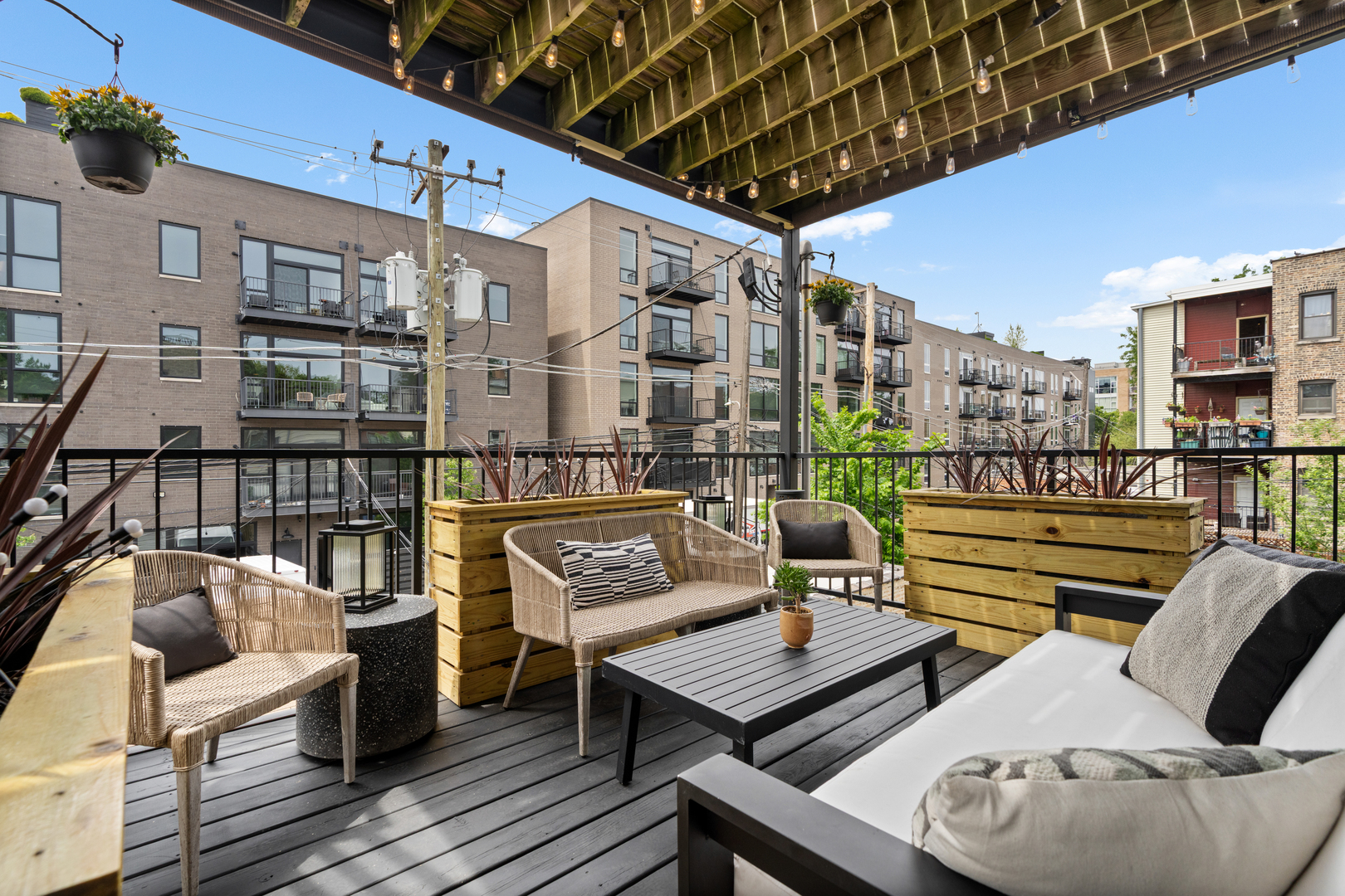 3422 North Bosworth Avenue Chicago IL 60657