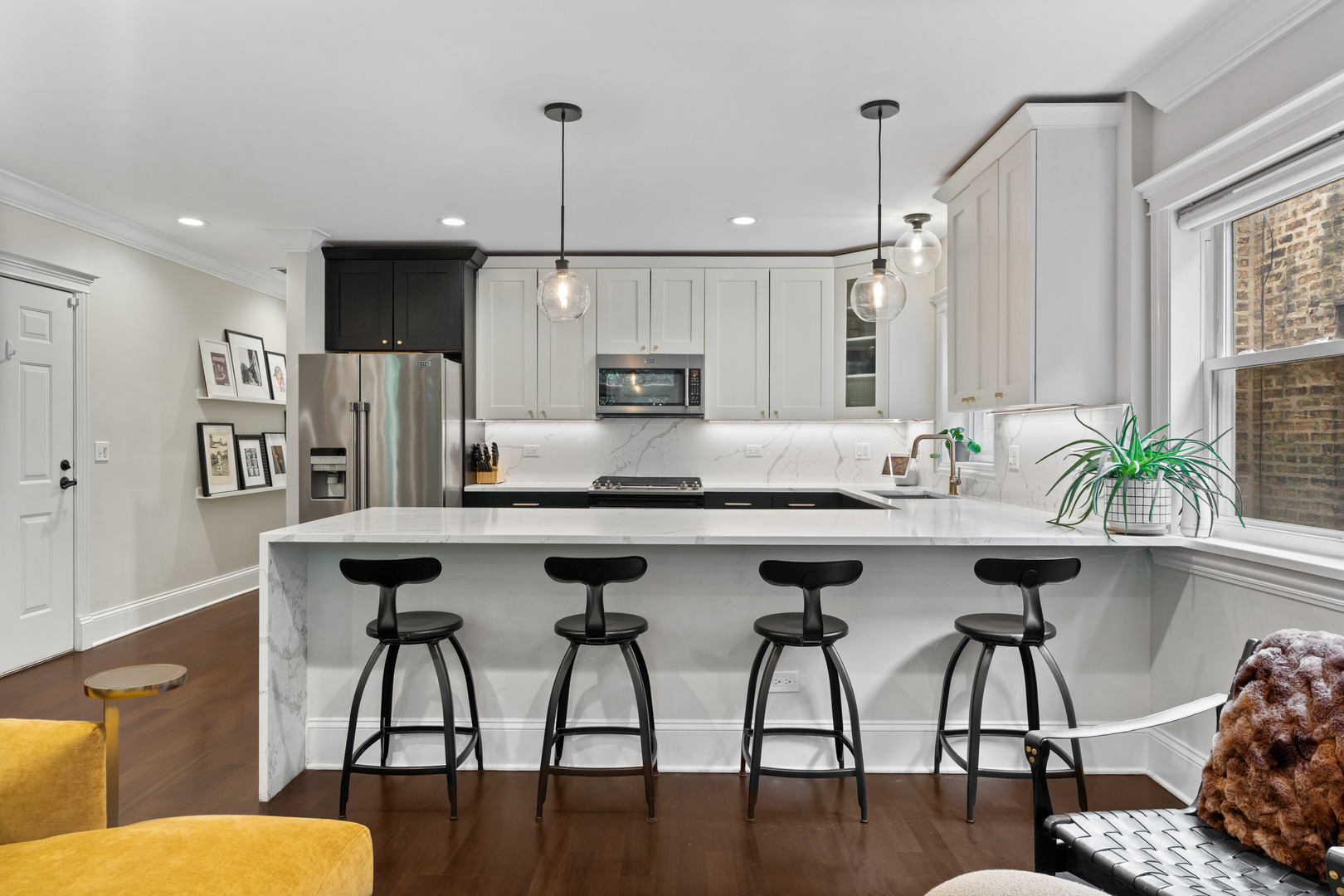 3422 North Bosworth Avenue Chicago IL 60657