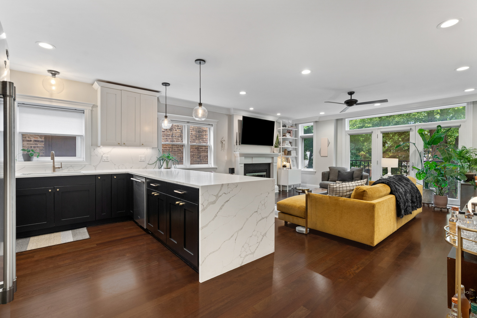 3422 North Bosworth Avenue Chicago IL 60657