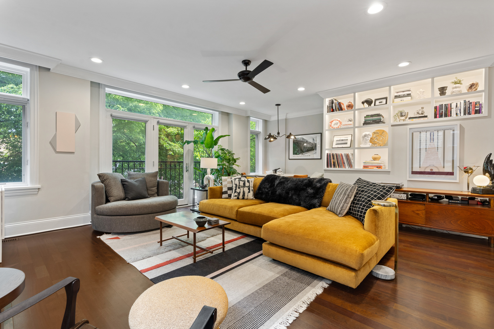 3422 North Bosworth Avenue Chicago IL 60657