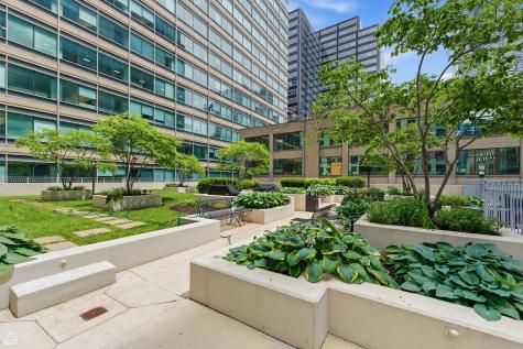 125 South Jefferson Street Chicago IL 60661