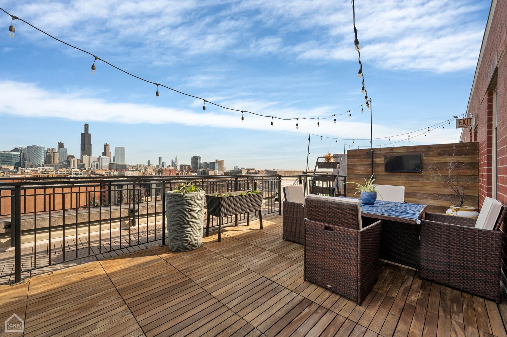 6 South Laflin Street Chicago IL 60607
