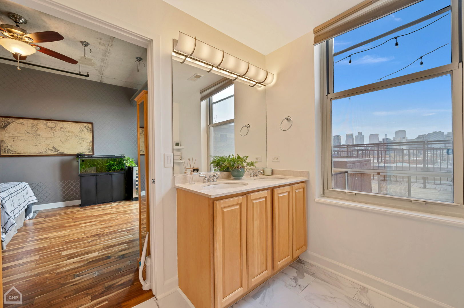 6 South Laflin Street Chicago IL 60607
