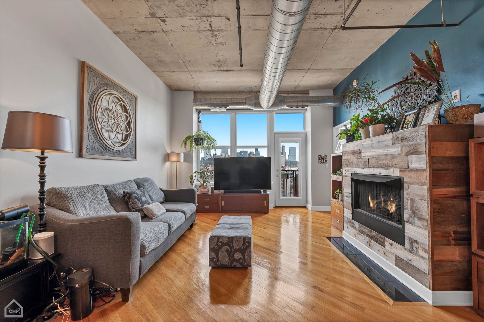 6 South Laflin Street Chicago IL 60607
