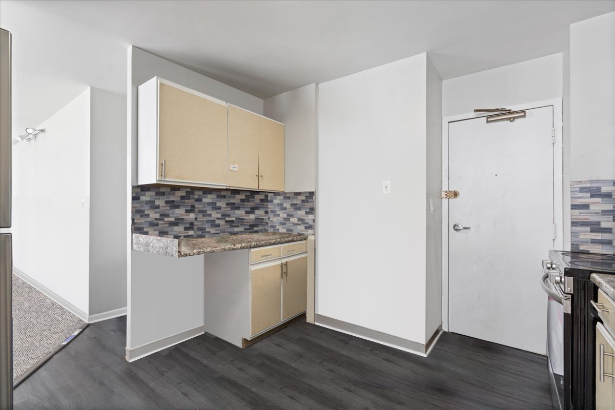 6171 North Sheridan Road Chicago IL 60660