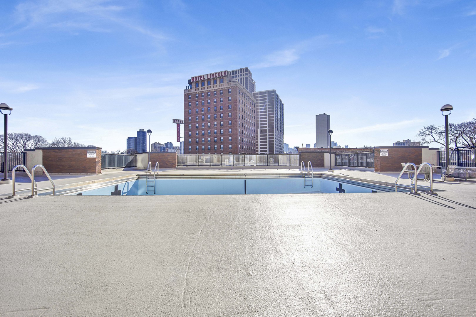1850 North Clark Street Chicago IL 60614