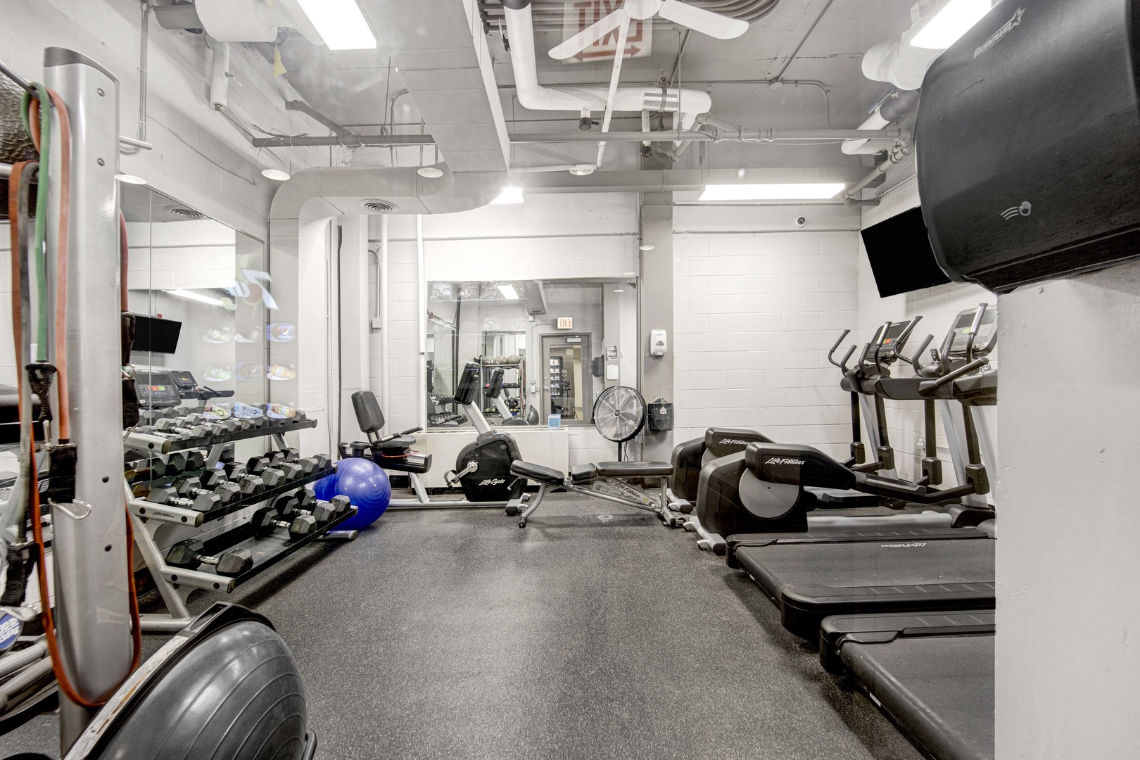 1850 North Clark Street Chicago IL 60614