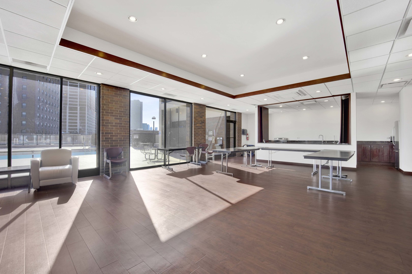 1850 North Clark Street Chicago IL 60614