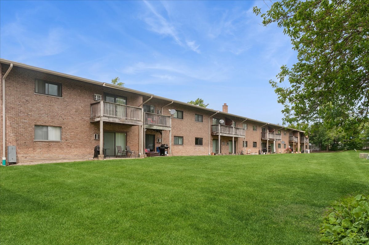 7425 Brookdale Drive Darien IL 60561