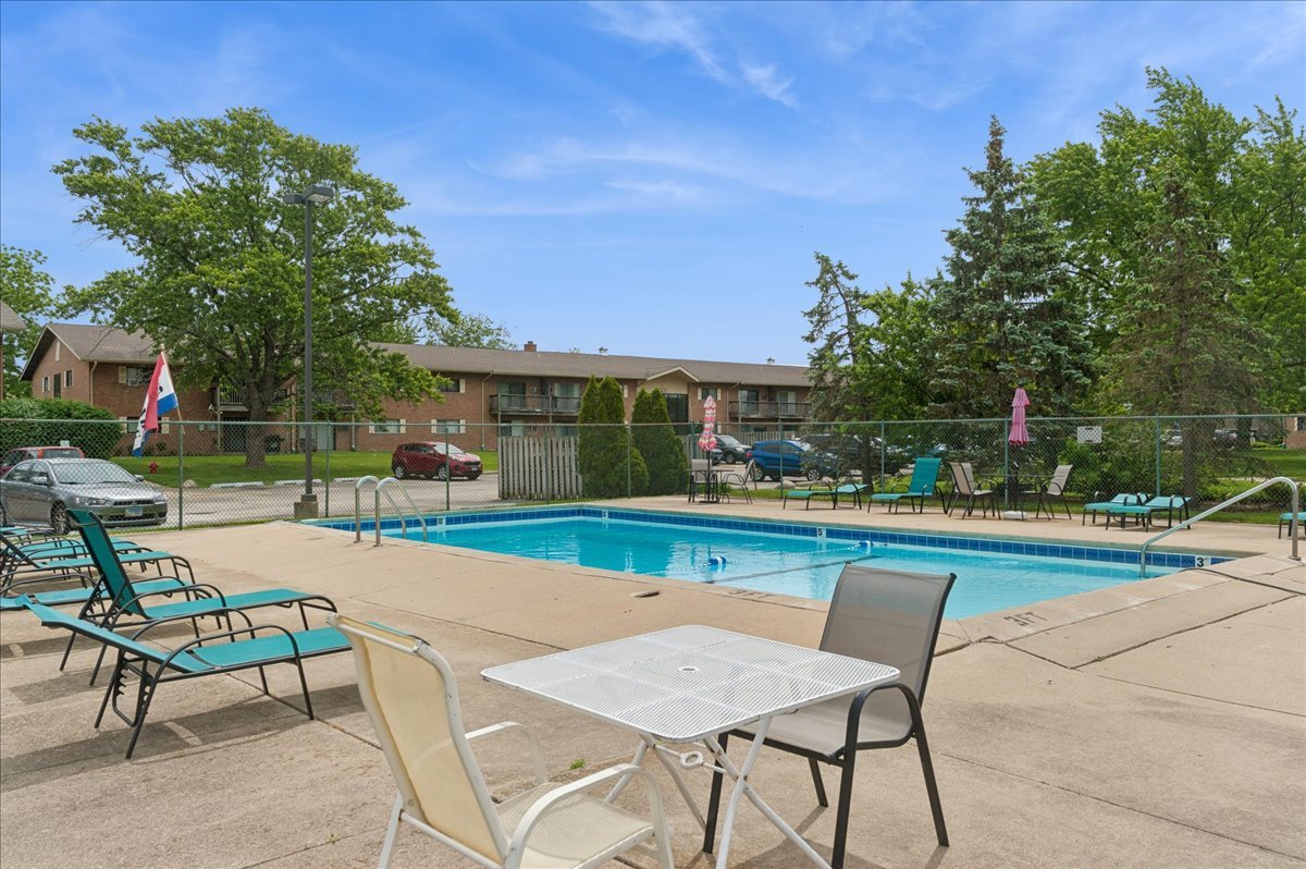 7425 Brookdale Drive Darien IL 60561