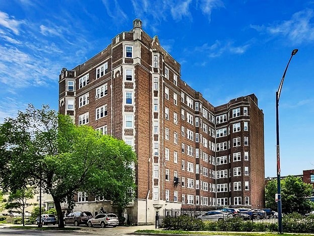6334 North Sheridan Road Chicago IL 60660