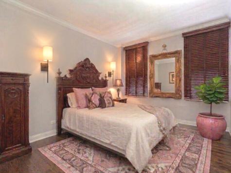 6334 North Sheridan Road Chicago IL 60660