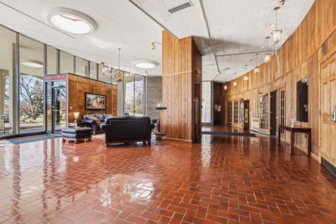 20 North Tower Road Oak Brook IL 60523