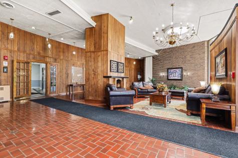20 North Tower Road Oak Brook IL 60523