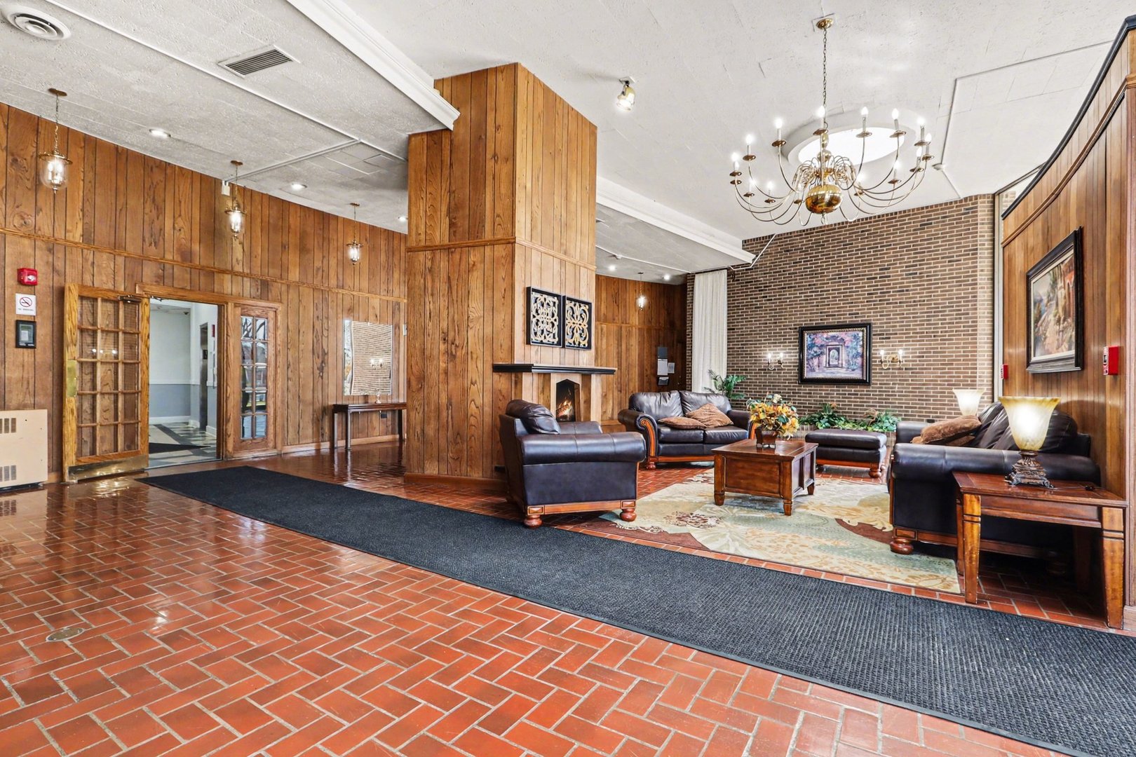 20 North Tower Road Oak Brook IL 60523