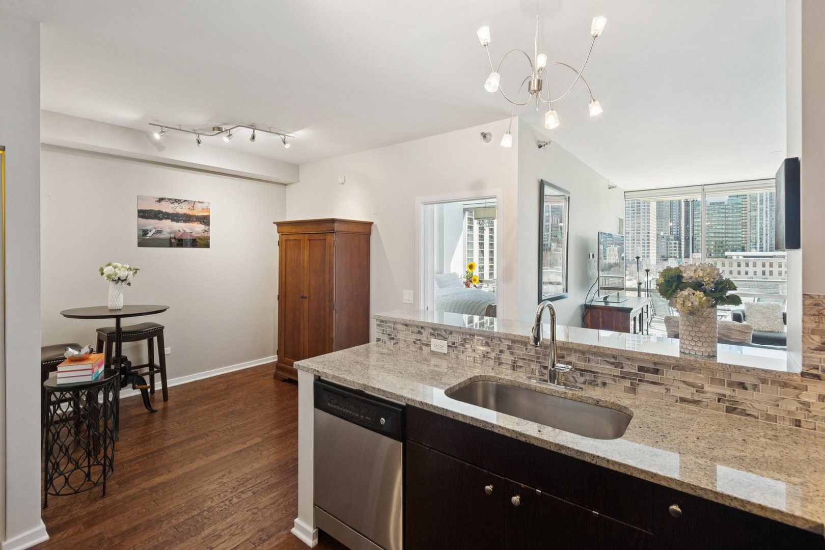 123 South Green Street Chicago IL 60607