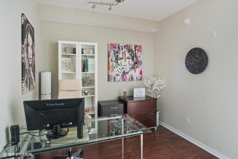 123 South Green Street Chicago IL 60607