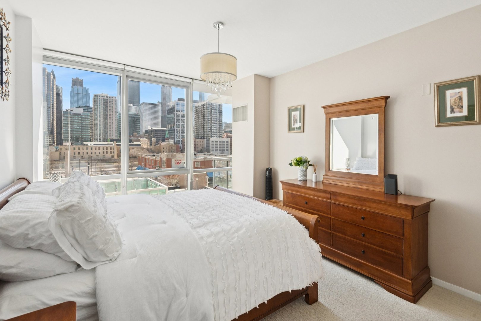 123 South Green Street Chicago IL 60607