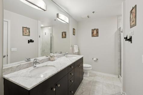 123 South Green Street Chicago IL 60607