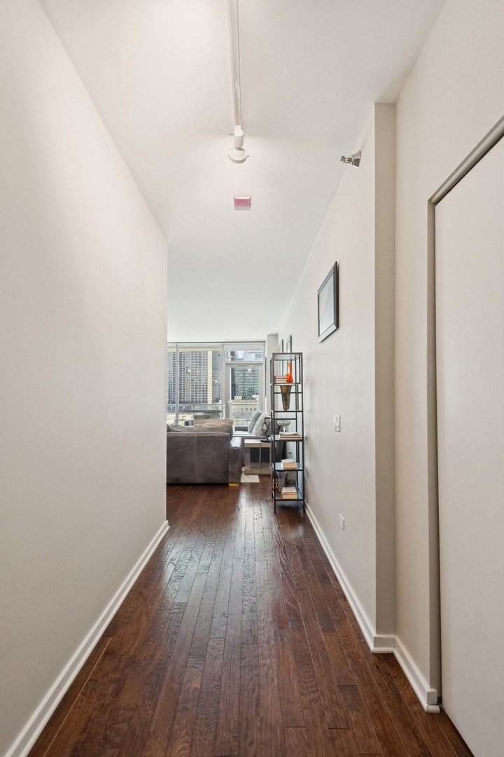 123 South Green Street Chicago IL 60607