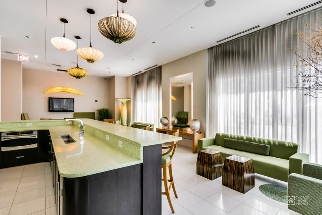 123 South Green Street Chicago IL 60607