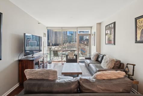 123 South Green Street Chicago IL 60607