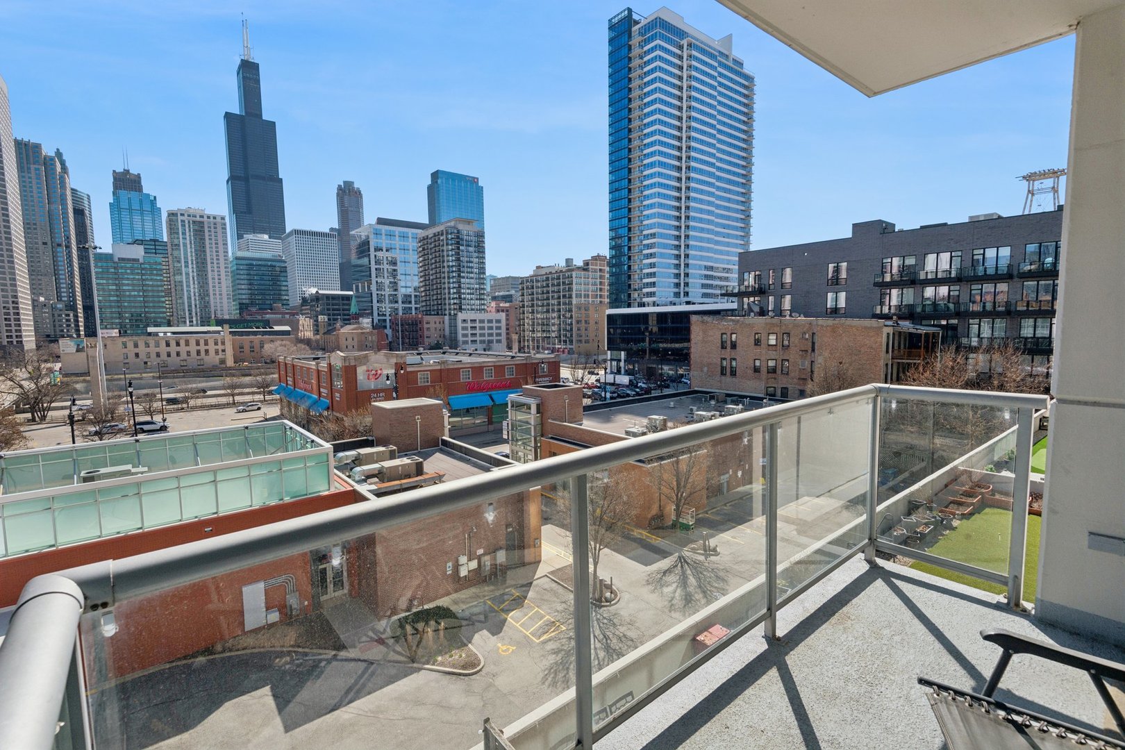 123 South Green Street Chicago IL 60607