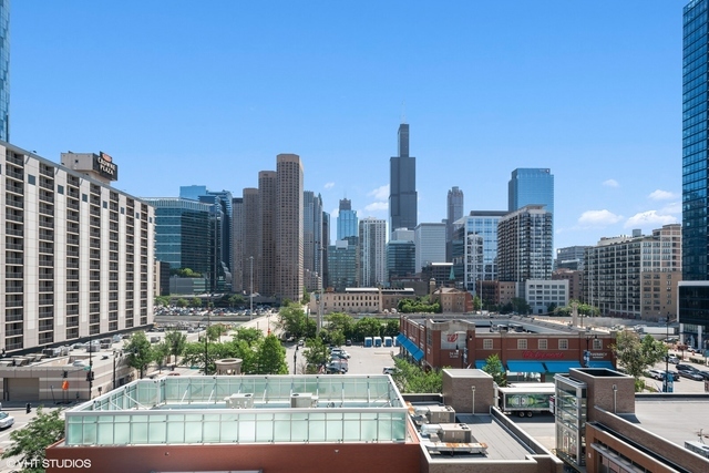 123 South Green Street Chicago IL 60607