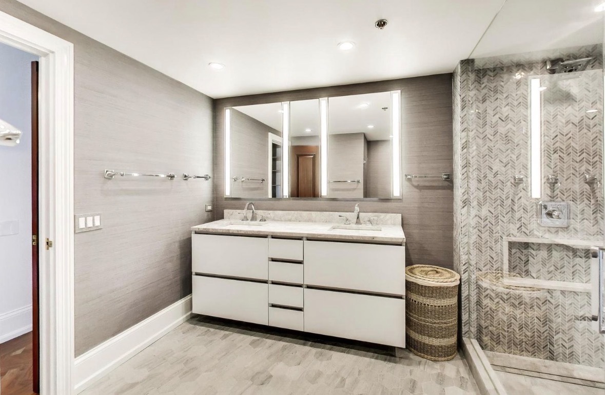 100 East Huron Street Chicago IL 60611