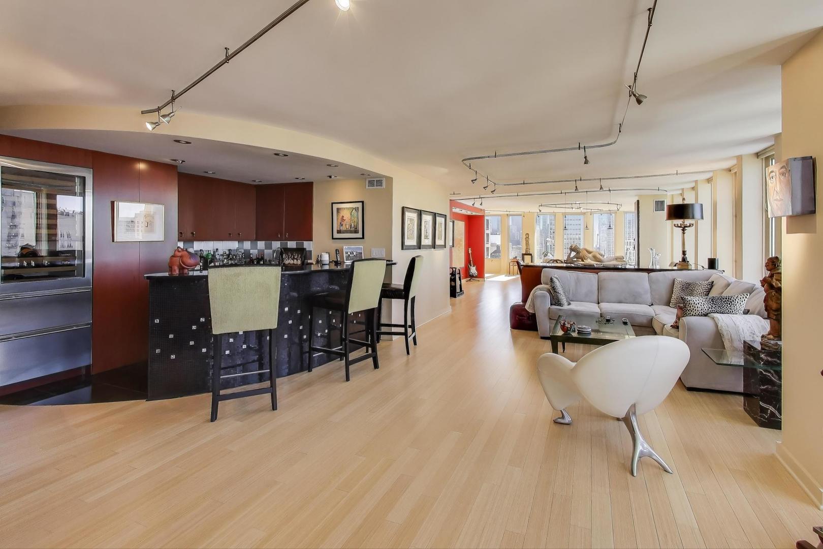 100 East Walton Street Chicago IL 60611