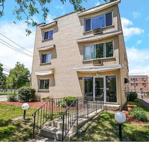 8152 Elmwood Avenue Skokie IL 60077