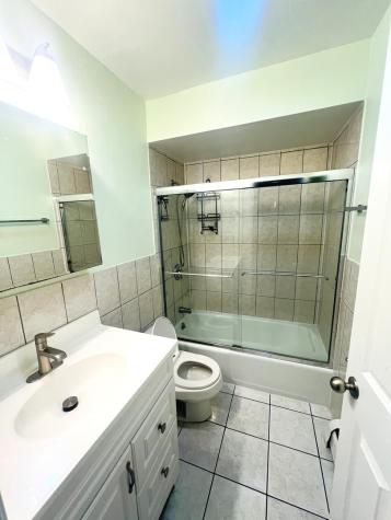 8152 Elmwood Avenue Skokie IL 60077