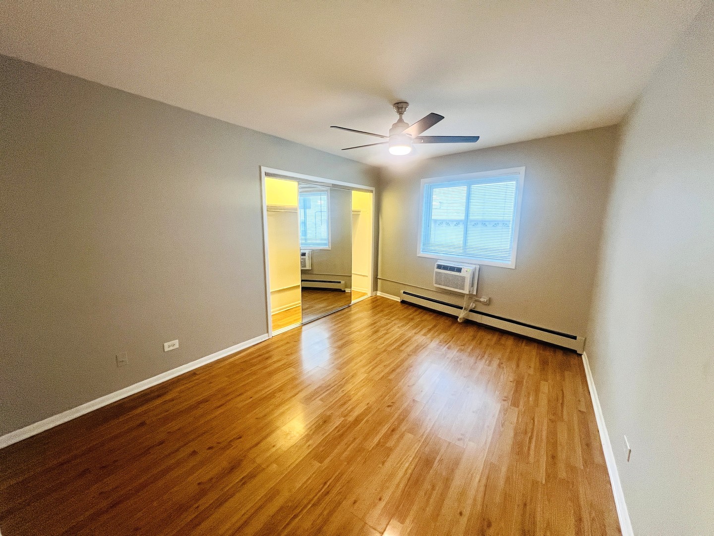8152 Elmwood Avenue Skokie IL 60077