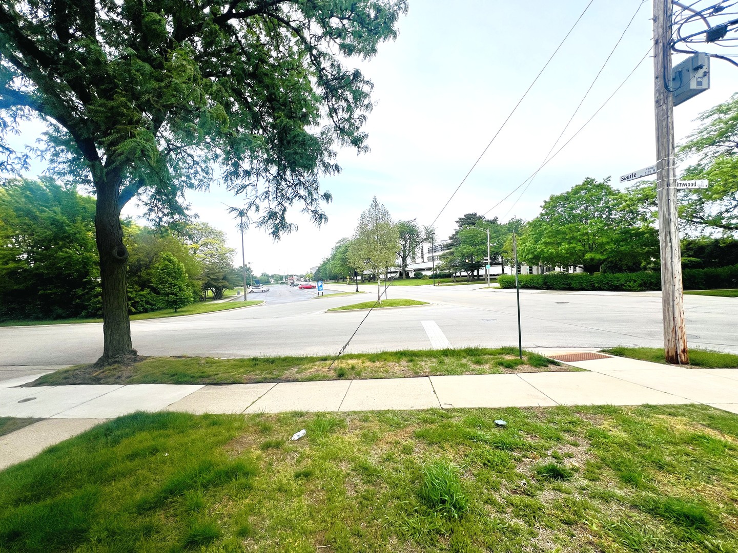 8152 Elmwood Avenue Skokie IL 60077