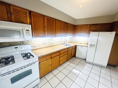 8152 Elmwood Avenue Skokie IL 60077