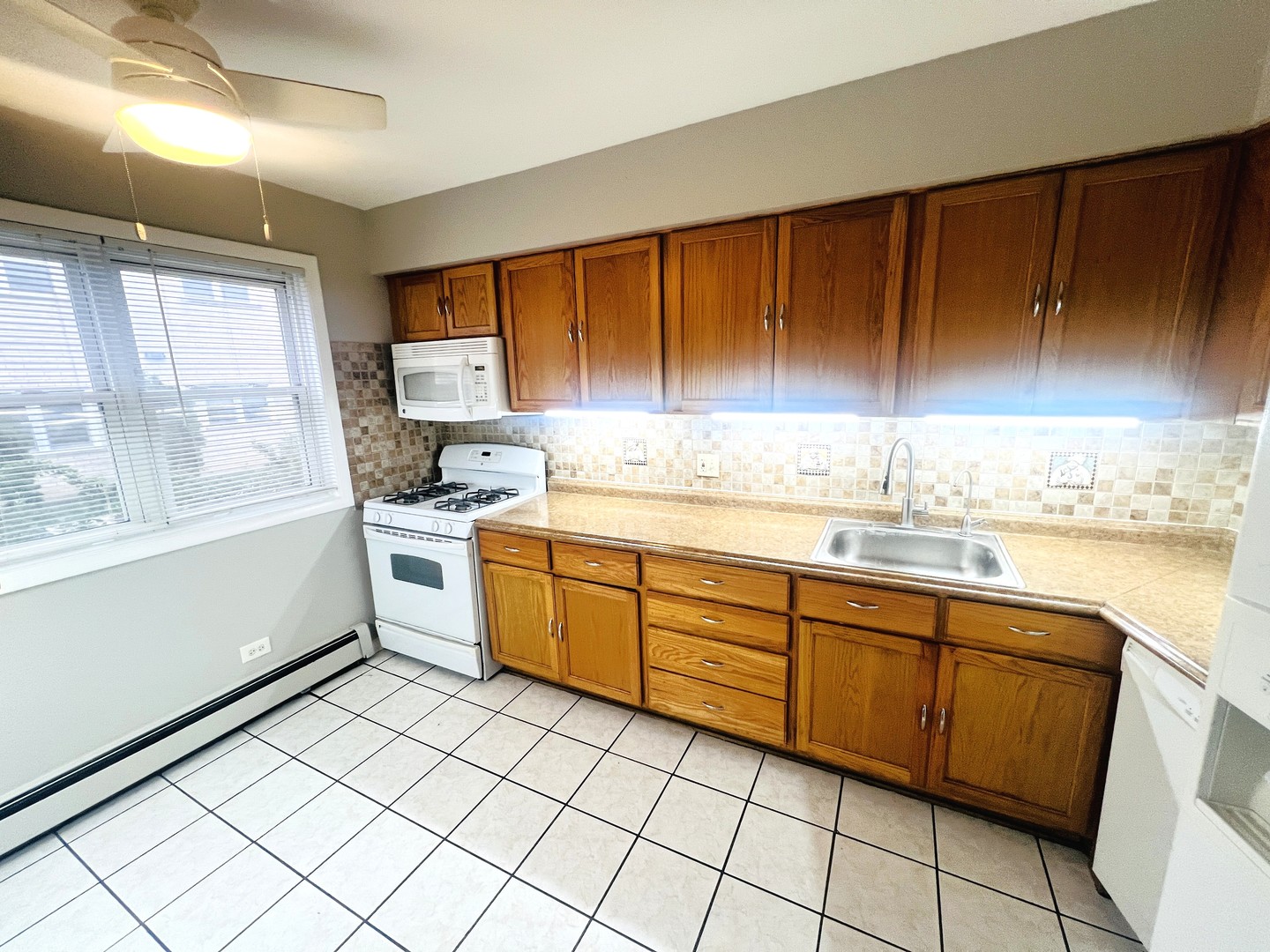 8152 Elmwood Avenue Skokie IL 60077