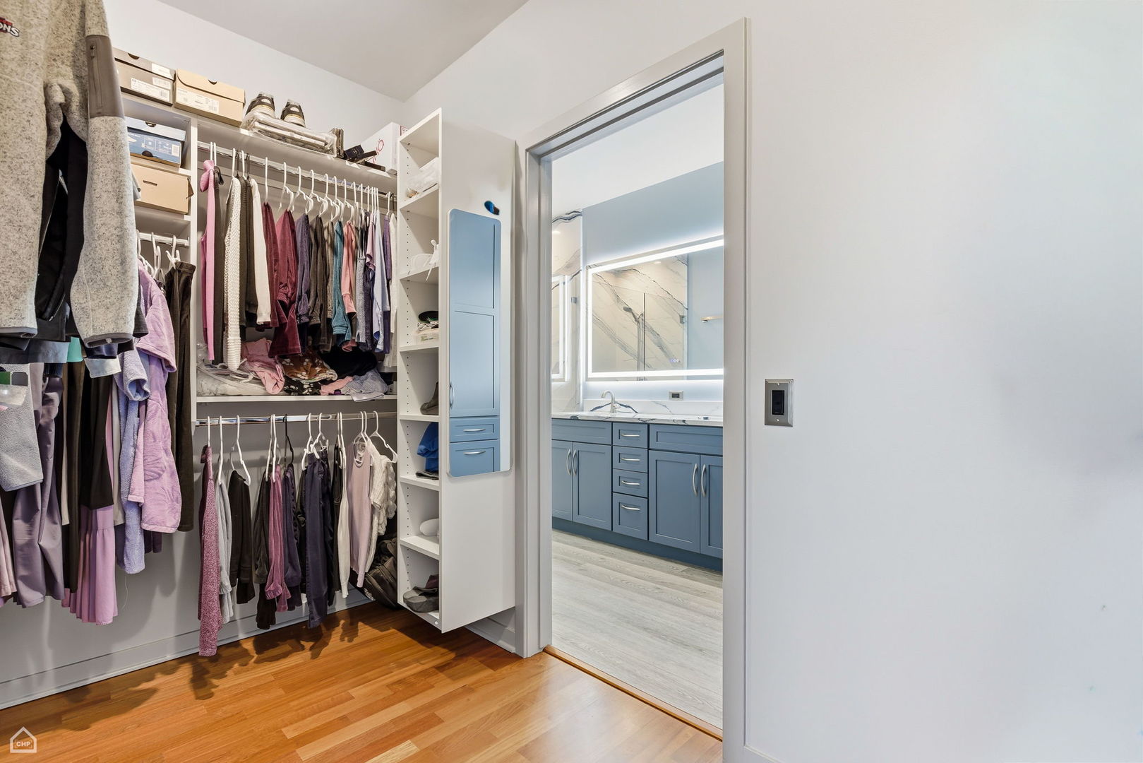 3946 North Ravenswood Avenue Chicago IL 60613