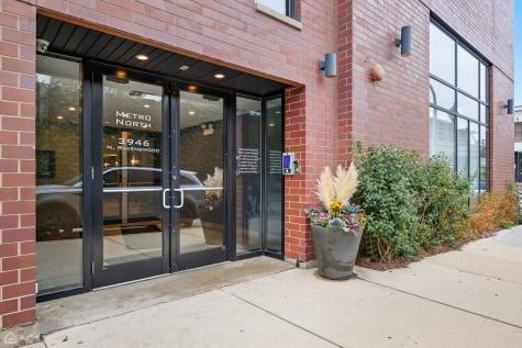 3946 North Ravenswood Avenue Chicago IL 60613