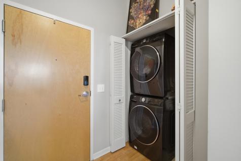 1122 West Catalpa Avenue Chicago IL 60640