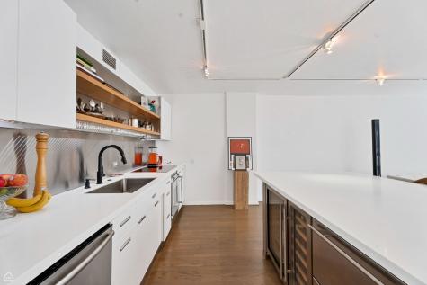 900 North Lake Shore Drive Chicago IL 60611