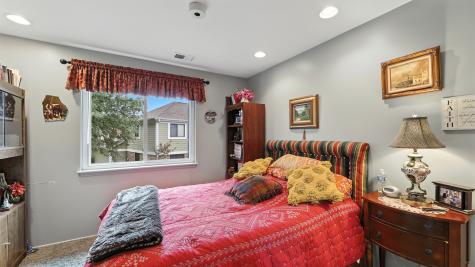 550 Greystone Lane Wheeling IL 60090