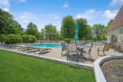 5200 Carriageway Drive Rolling Meadows IL 60008