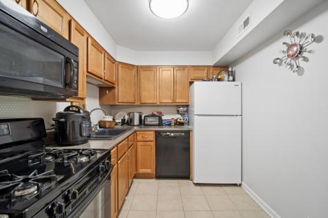 5200 Carriageway Drive Rolling Meadows IL 60008
