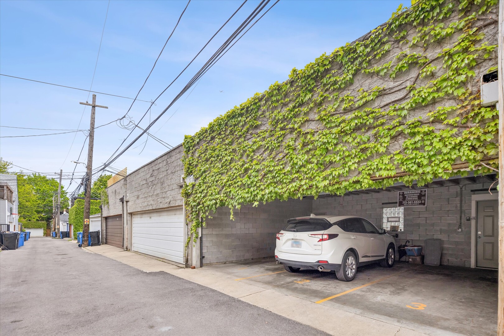 3728 North Kenmore Avenue Chicago IL 60613