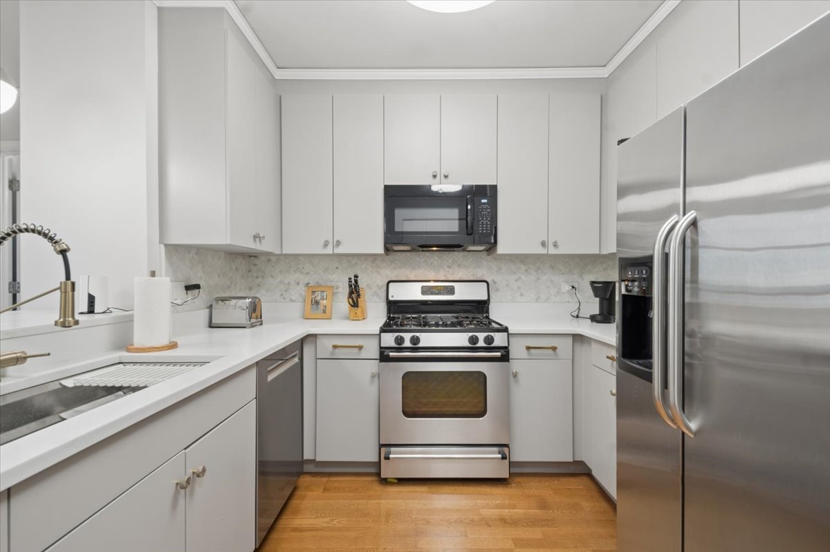 201 North Westshore Drive Chicago IL 60601