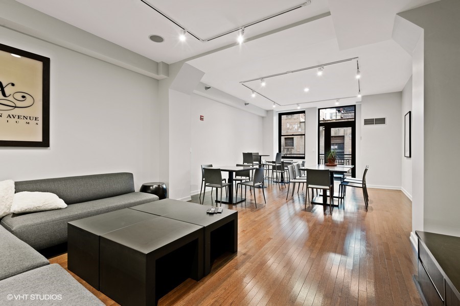 6 North Michigan Avenue Chicago IL 60602